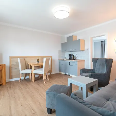 Ahlbeck, Haus Walfisch - App 1,3,4 *