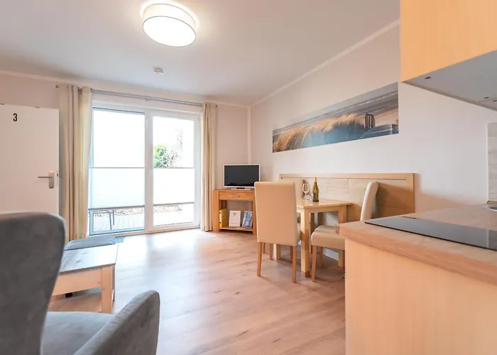 Apartment Ahlbeck, Haus Walfisch - App 1,3,4 *